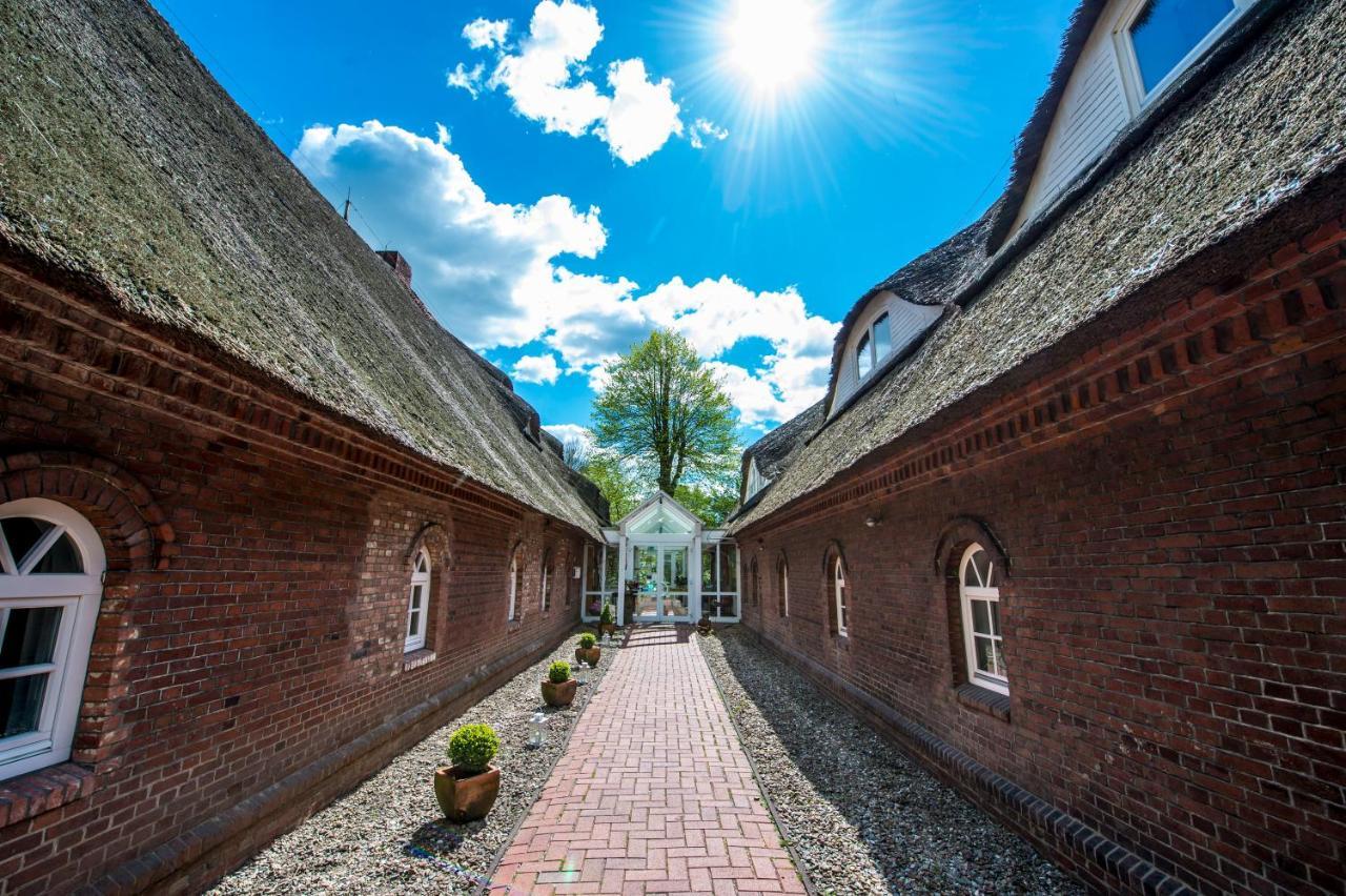 Hotel Gut Schoneworth Freiburg  ภายนอก รูปภาพ